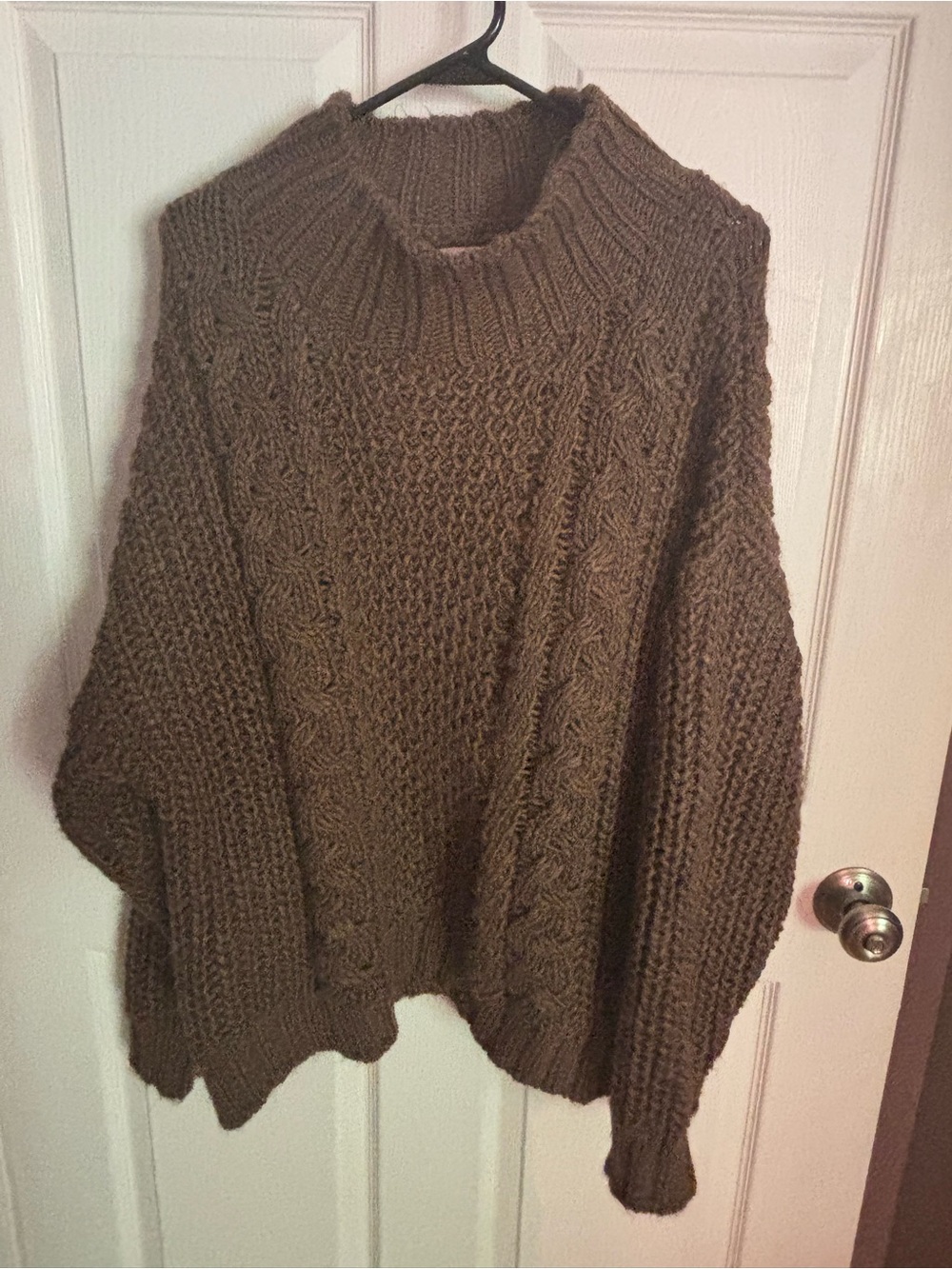 Universal Thread Fisherman chunky oversized Cozy Cable Knit Sweater - Brown XL